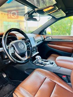 جیپ گراند شیرۆکی